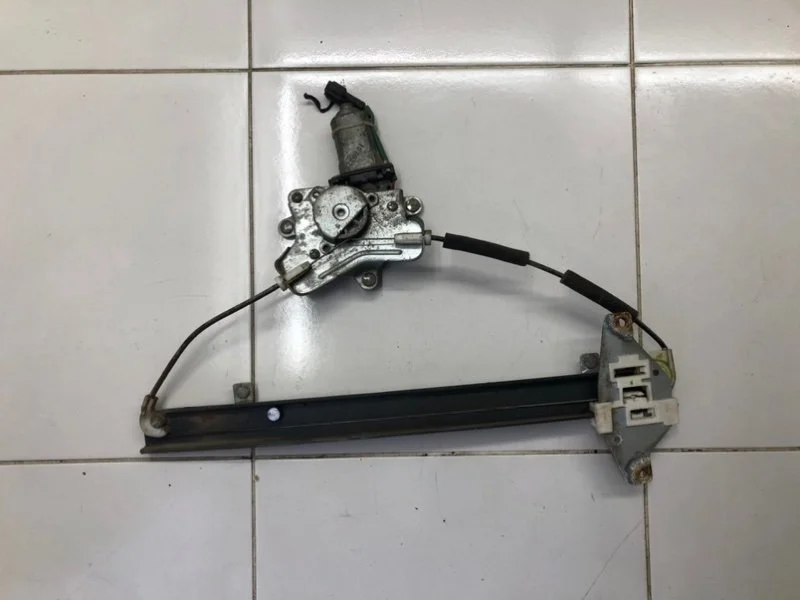 Стеклоподъемник элект. задний левый SsangYong