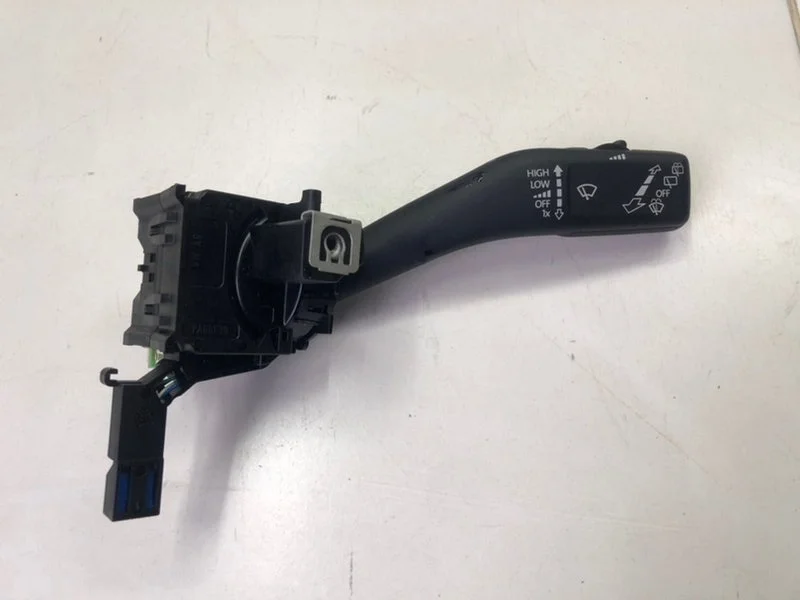 Переключатель стеклоочистителей подрулевой