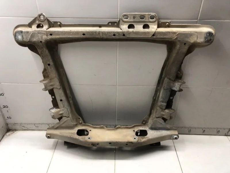 Балка подмоторная передняя Renault Clio 2 ХЭТЧБЕК