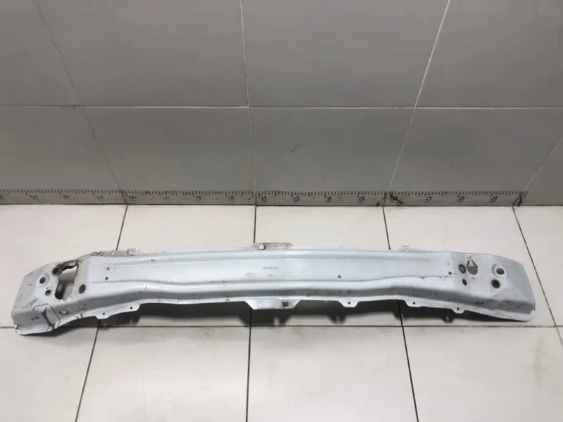 Усилитель бампера передний Лада Х-рей