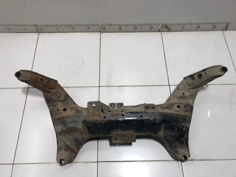 Балка подмоторная передняя Nissan Almera Classic