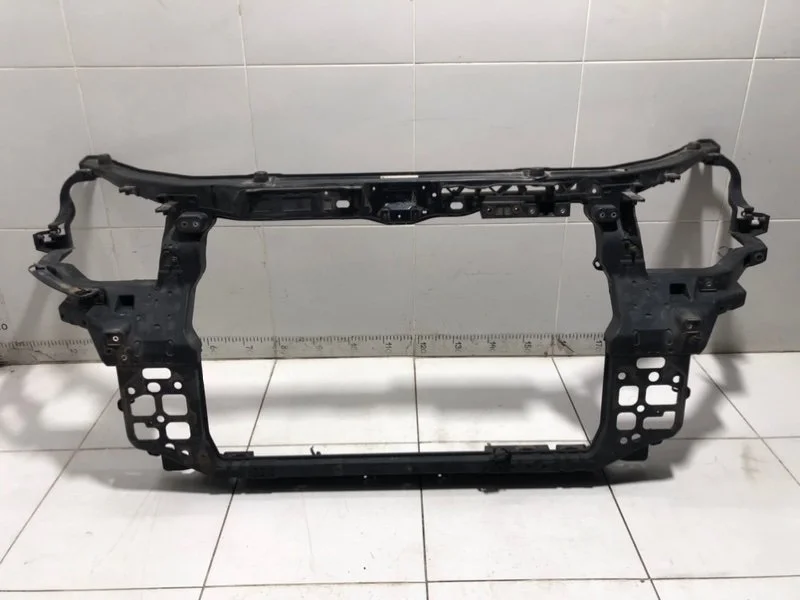 Панель передняя (Телевизор) Hyundai Santa Fe 2 CM