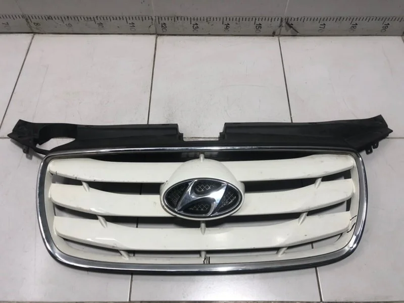 Решетка радиатора Hyundai Santa Fe 2 CM