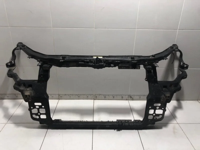 Панель передняя (Телевизор) Hyundai Santa Fe 2 CM