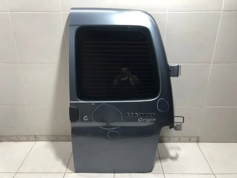 Дверь багажника правая Peugeot Partner 2005