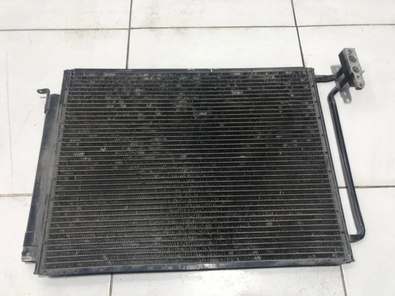 Радиатор кондиционера BMW X5 E53 1999