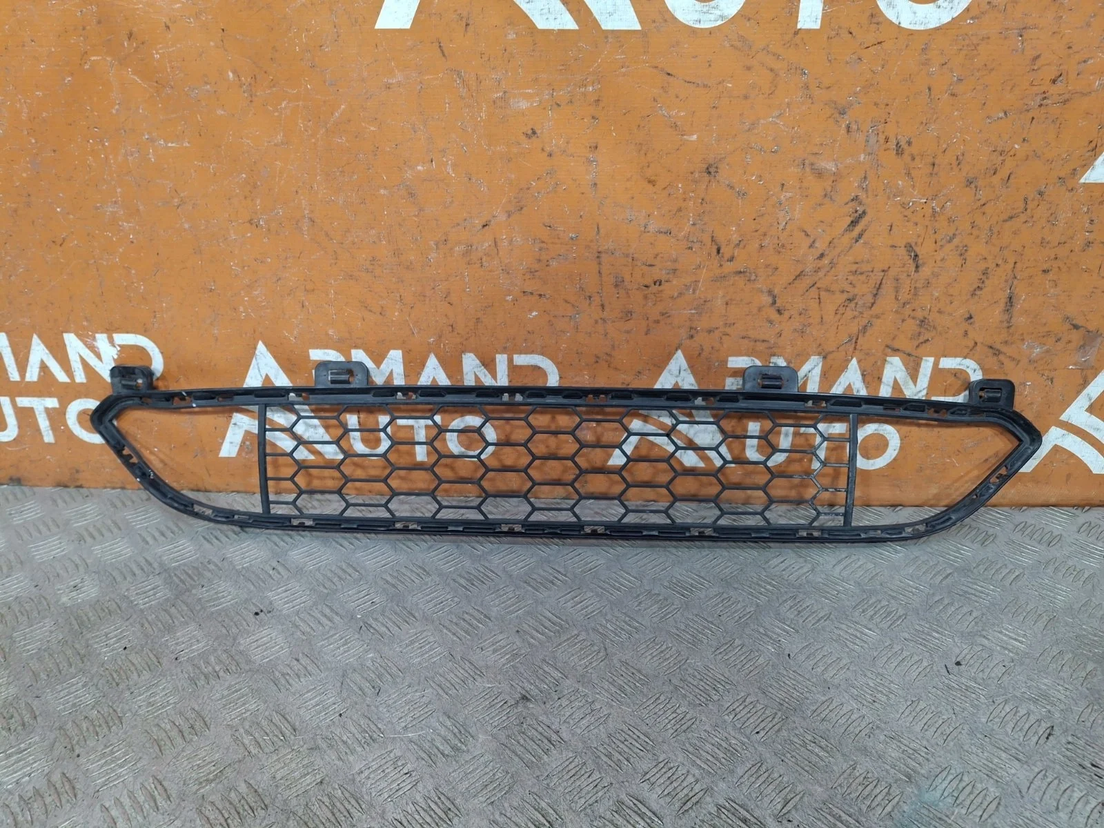 Решетка бампера нижняя BMW X5 2013-2018 F15