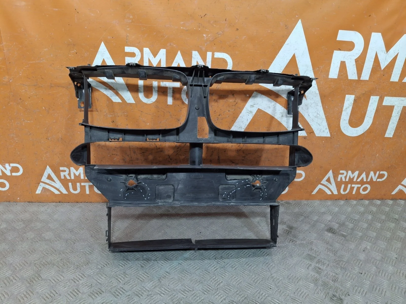 Воздуховод радиатора BMW X6 2014-2019 F16