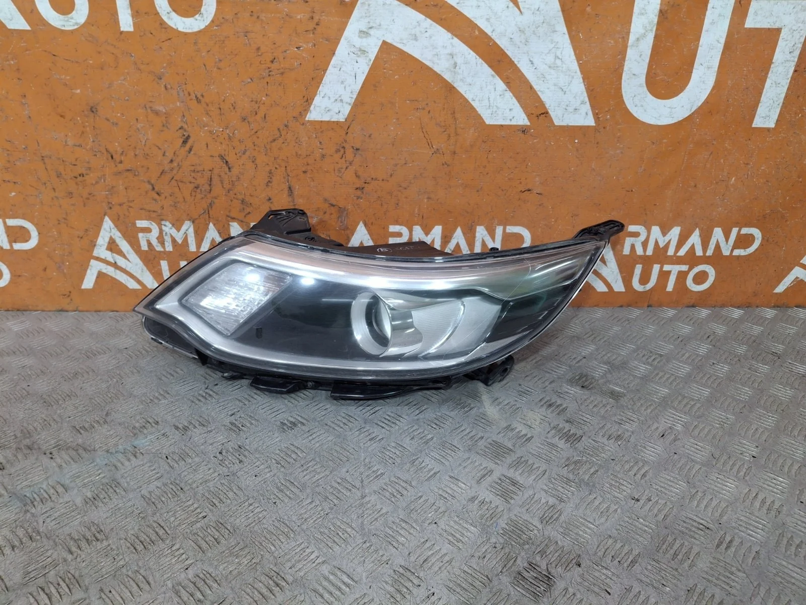 Фара Kia Rio 2015-2017 3 QB