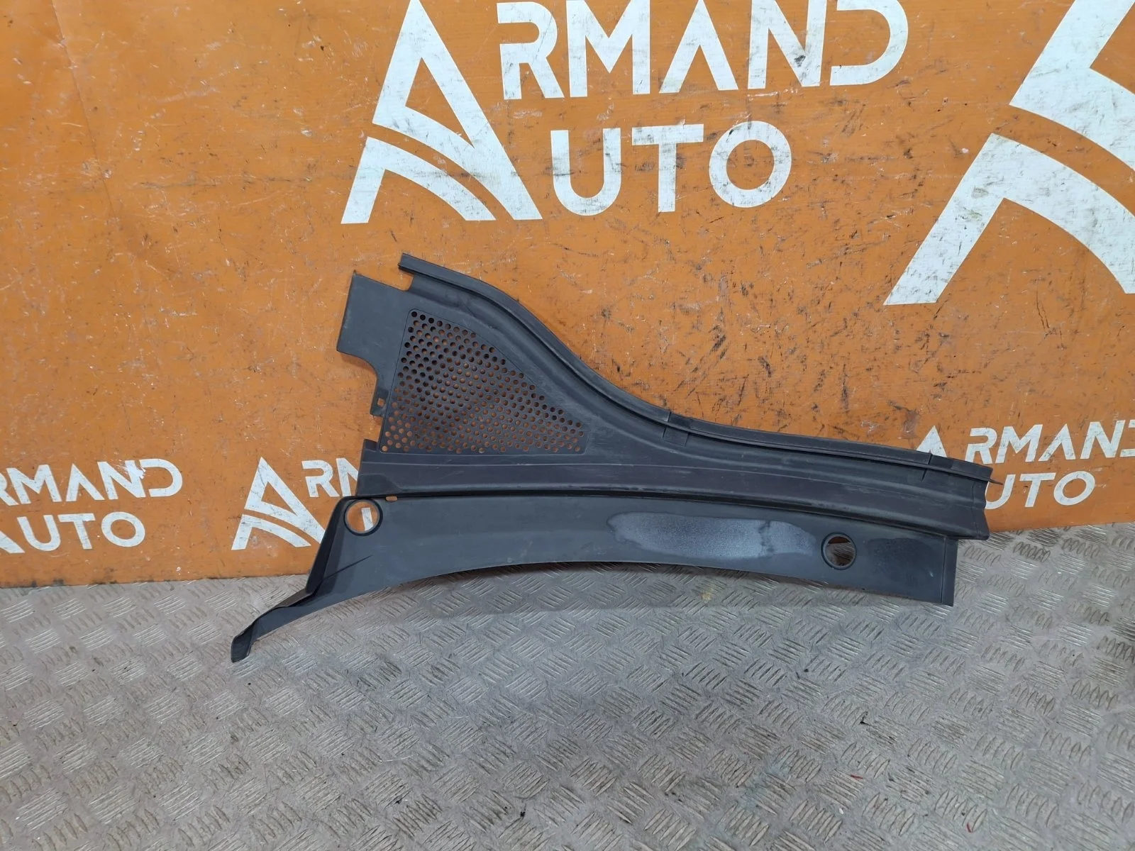 Жабо Volkswagen Tiguan 2016-нв