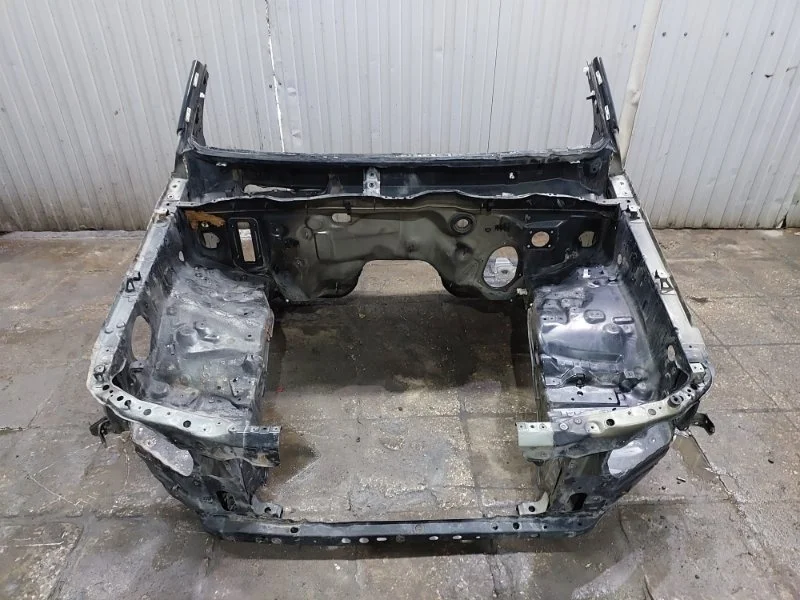 Кузов передняя часть Toyota Land Cruiser 2014 J200