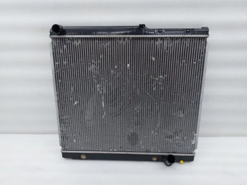 Радиатор основной Toyota Land Cruiser 2014 J200