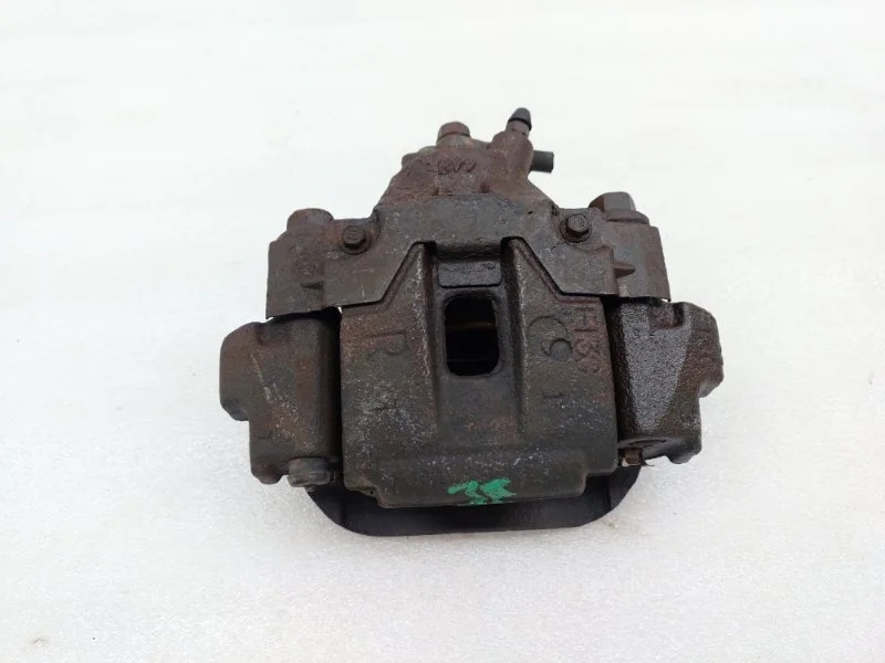 Суппорт тормозной Toyota Land Cruiser 2014 J200