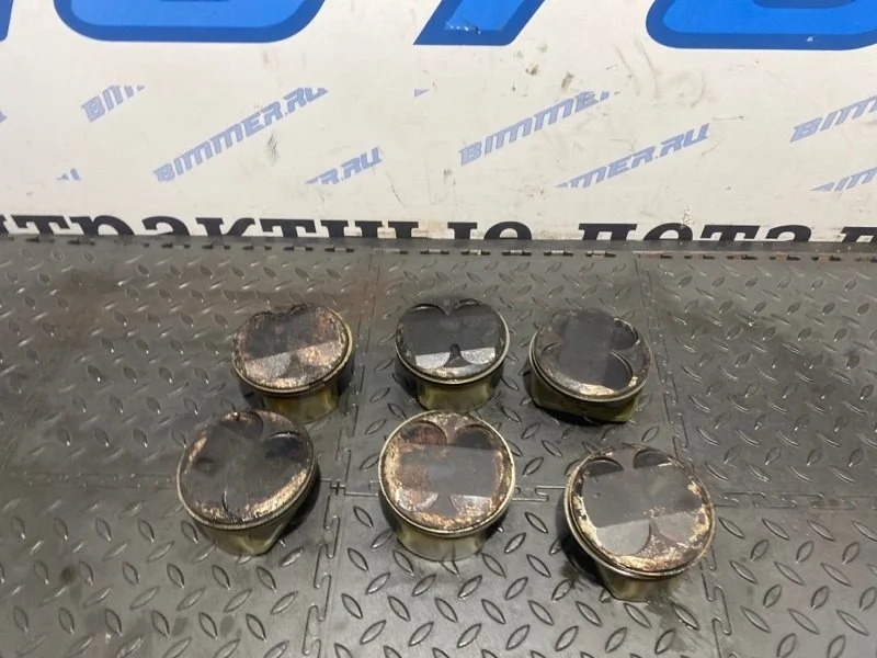 Поршень BMW