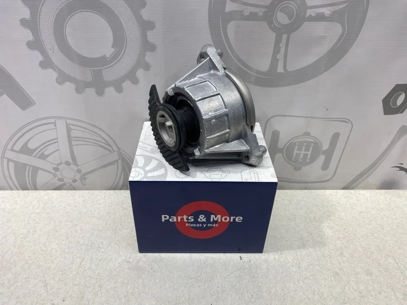 Подушка двигателя Mercedes-benz W204