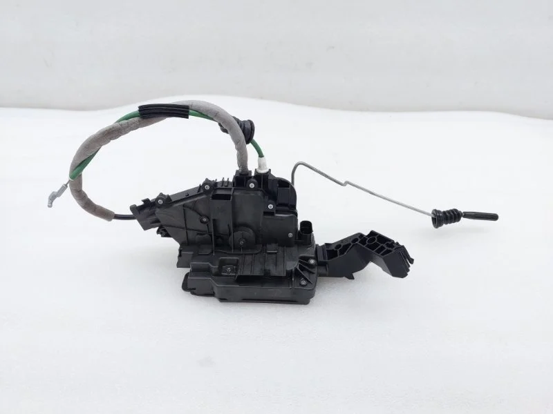 Замок двери Mercedes-Benz GLC-Class 2015 W253