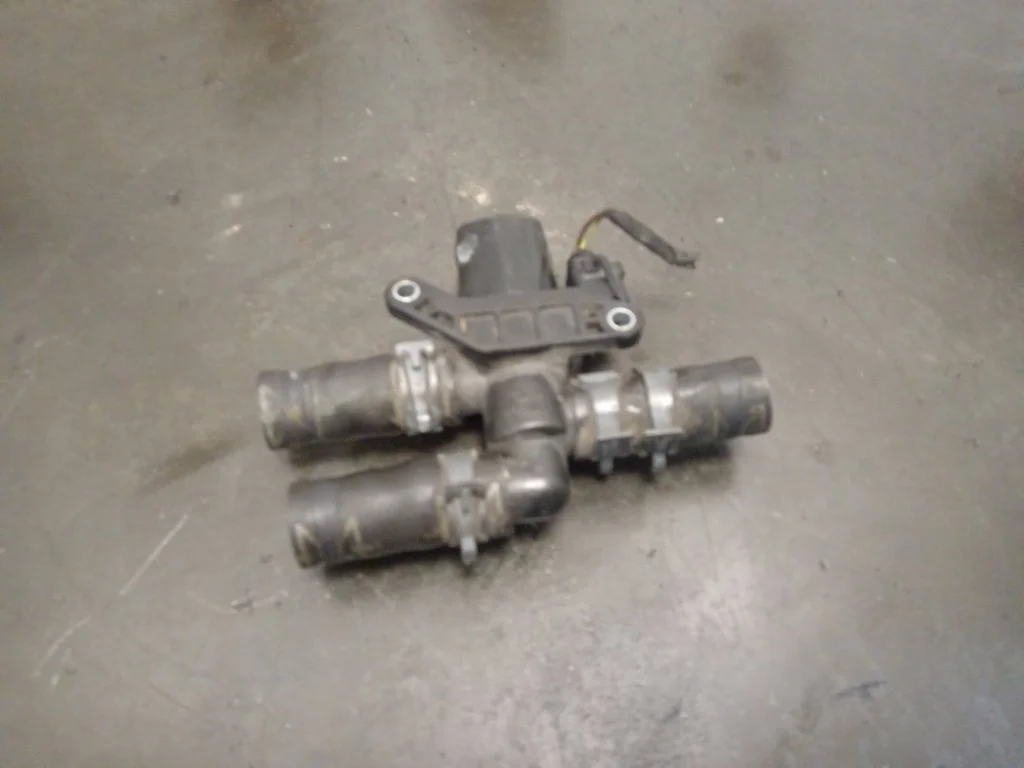 Клапан электромагнитный Audi Q7 2012 4L