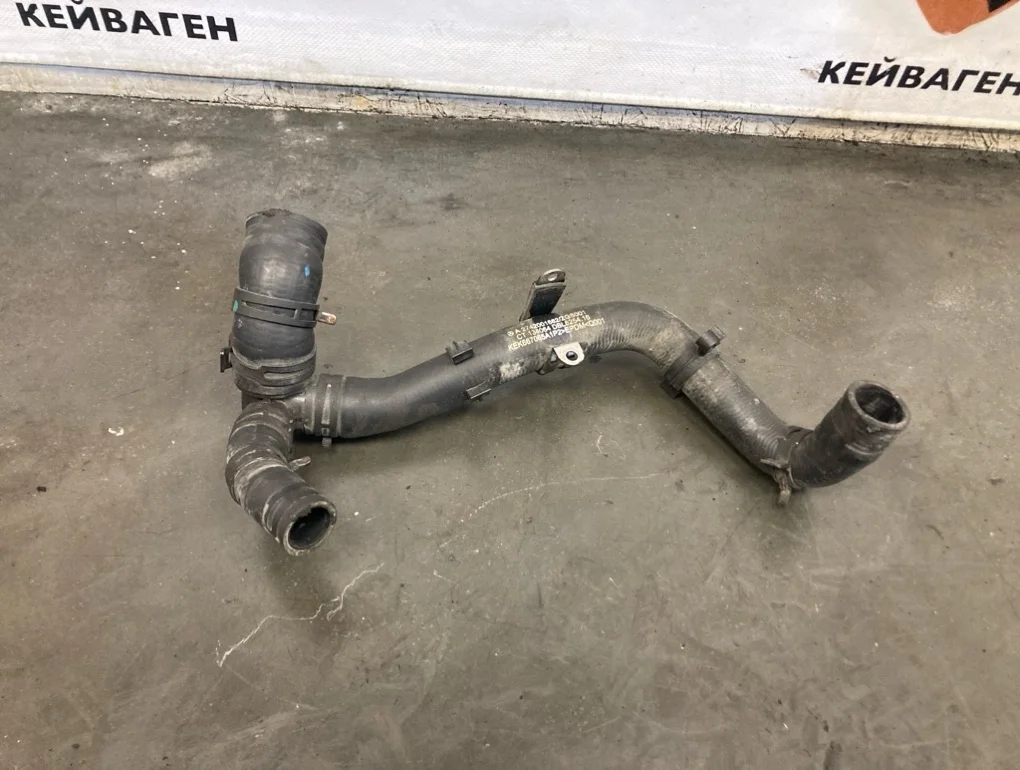 Патрубок системы охлаждения Mercedes-Benz -Class 2013 W212