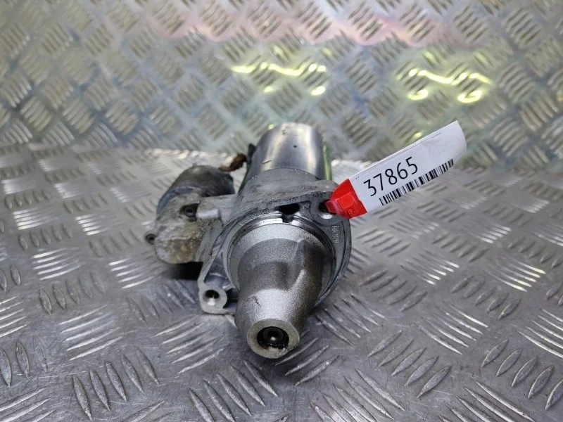 Стартер Mercedes-Benz