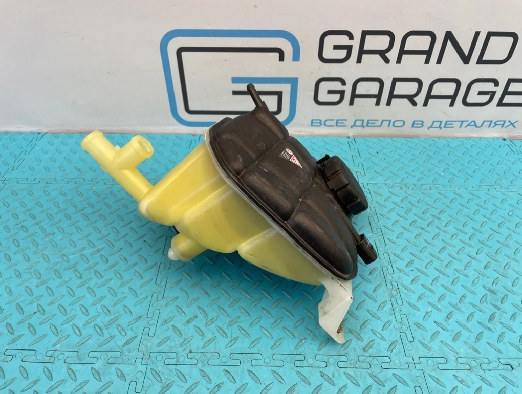 Бачок расширительный Mercedes-Benz Gl-Class 2011 A1645000049 X164 642.820 3.0