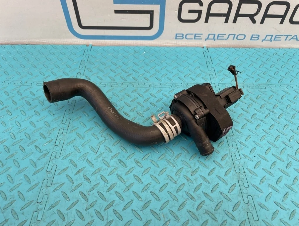 Насос водяной электрический Mercedes-Benz Gl-Class 2011 A2118350264 X164 642.820 3.0