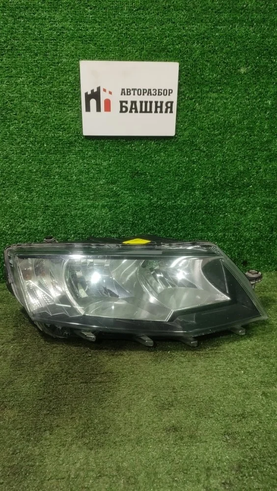 Фара Skoda Octavia 2014 5E1941018 A7 CJZA, правая