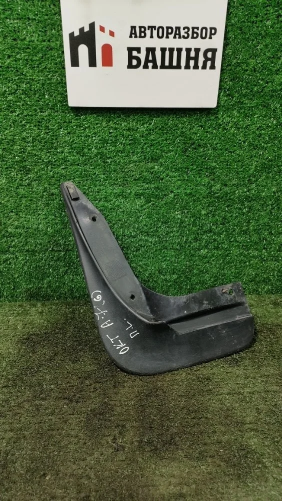 Брызговик Skoda Octavia 2014 5E0075111 A7 CJZA, передний левый