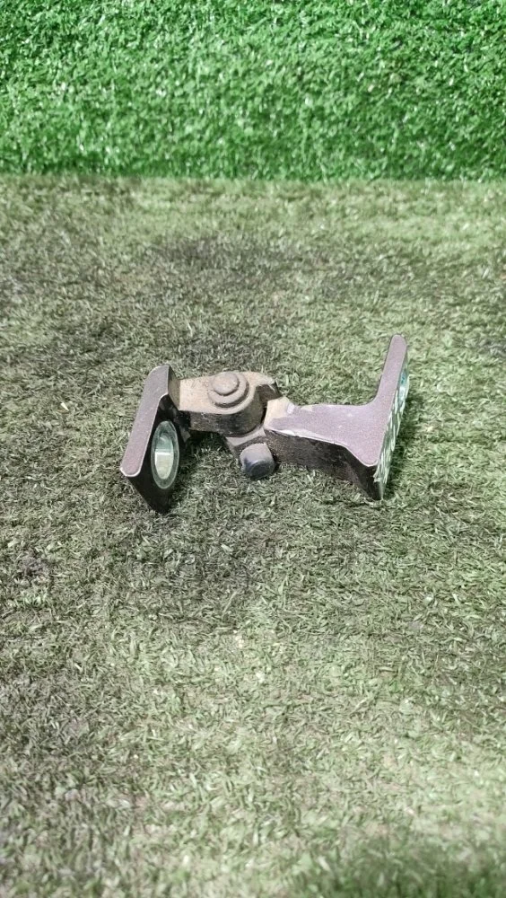 Петля двери Skoda Octavia 2014 8K0831401B A7 CJZA, задняя левая