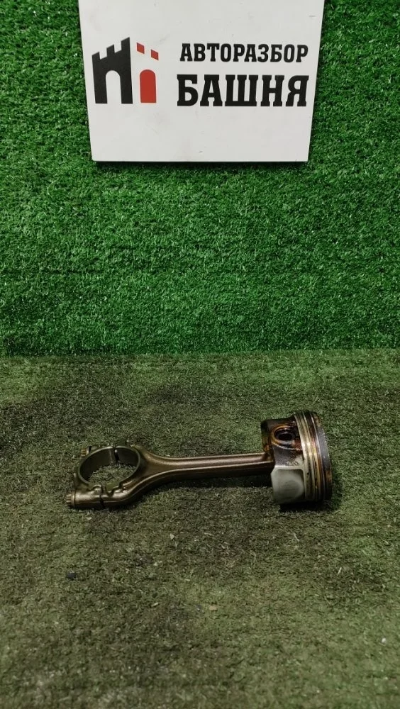 Поршень с шатуном Skoda Octavia 2014 04E198401L A7 CJZA