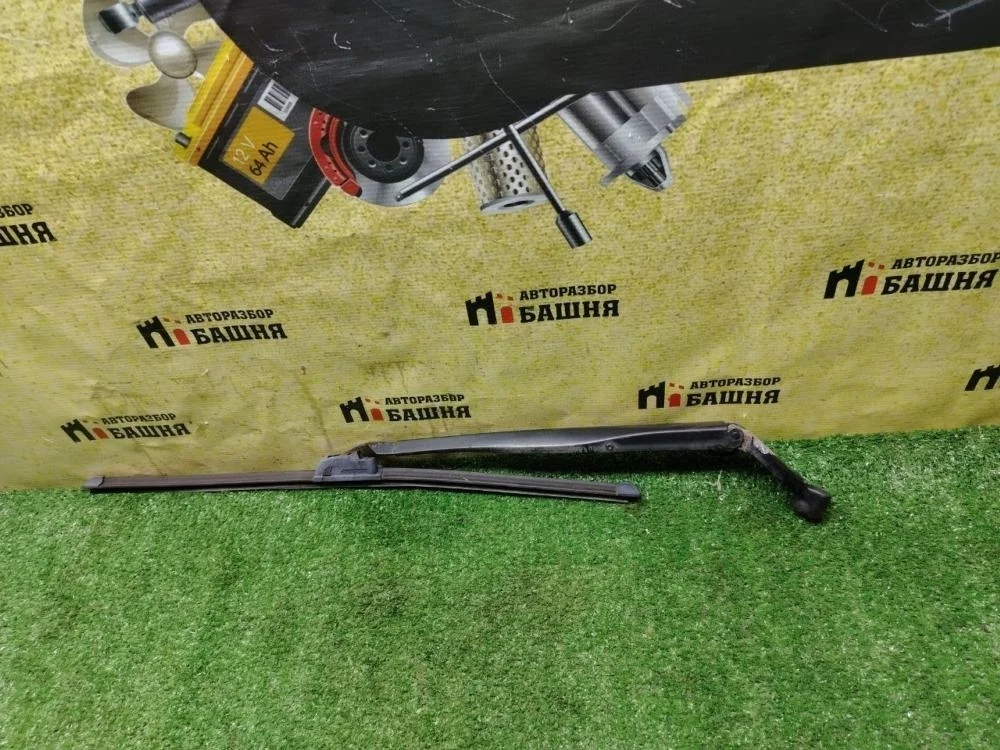 Поводок дворника Lexus LX570 2008 8521160260 URJ201 3URFE, передний правый