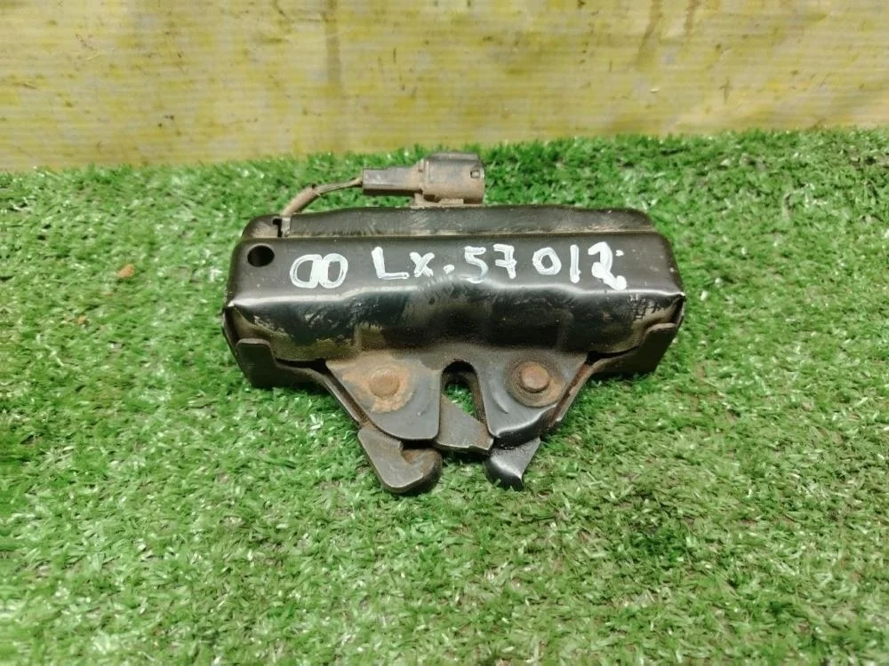 Замок капота Lexus LX570 2008 5351060270 URJ201 3URFE