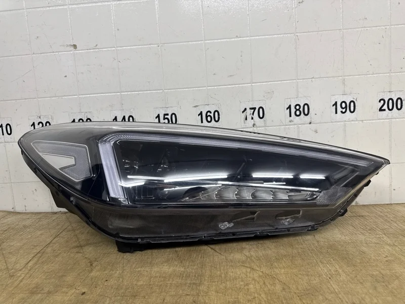 Фара светодиодная HYUNDAI TUCSON 3 2018 2019 2020 2021 92102D7700, передняя правая