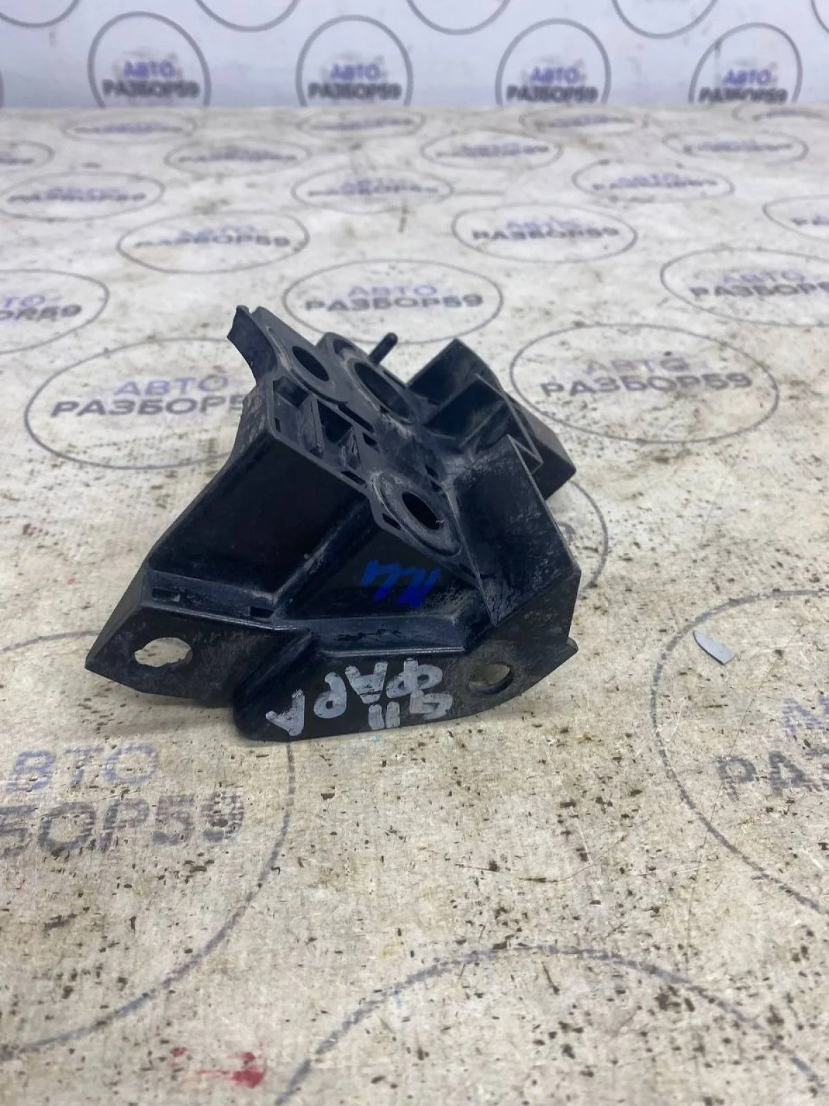 Кронштейн фары Subaru Impreza GD/GC/GG рестайлинг (2002—2005)