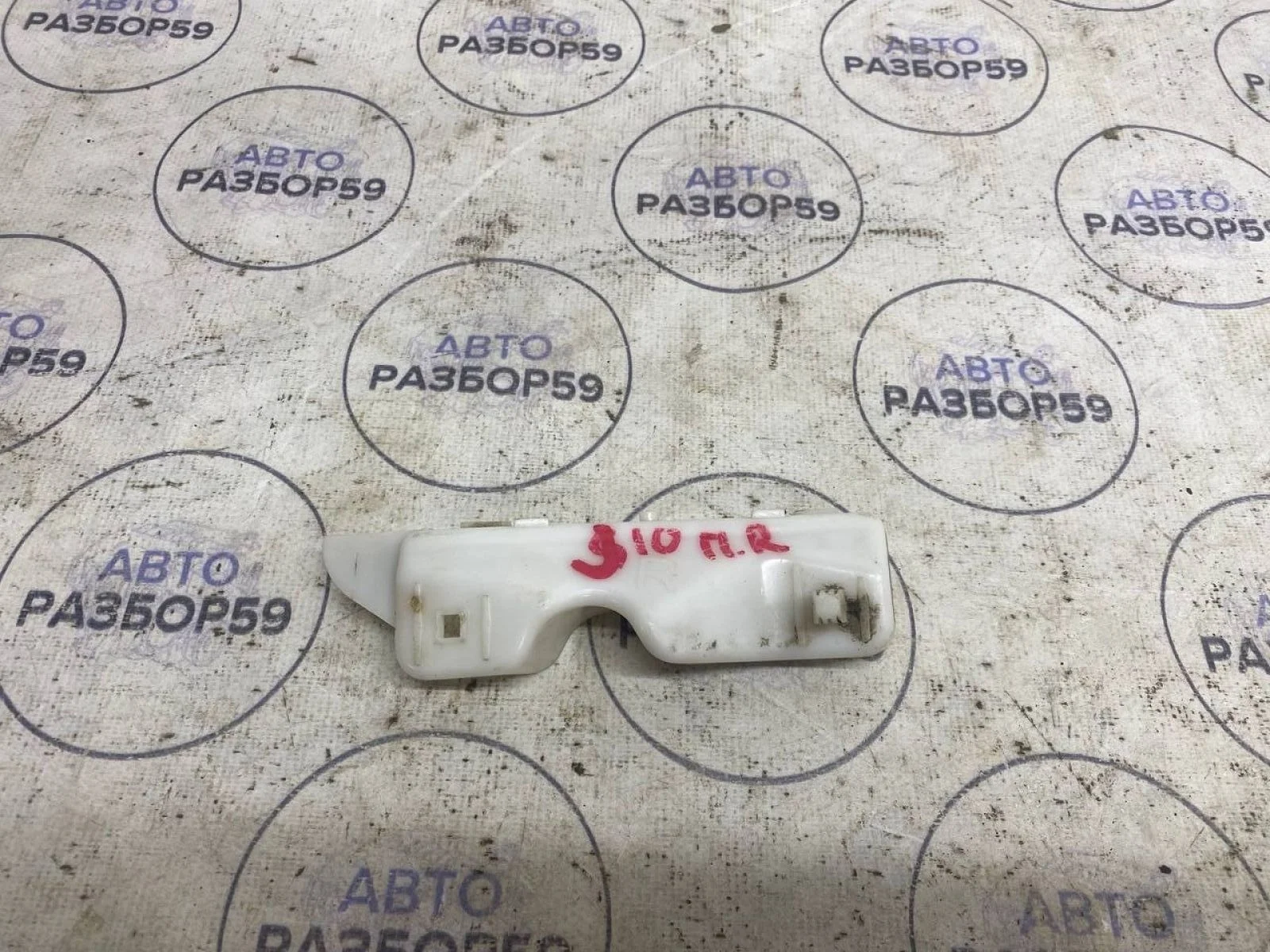 Кронштейн переднего бампера Nissan Qashqai I (2006—2010)