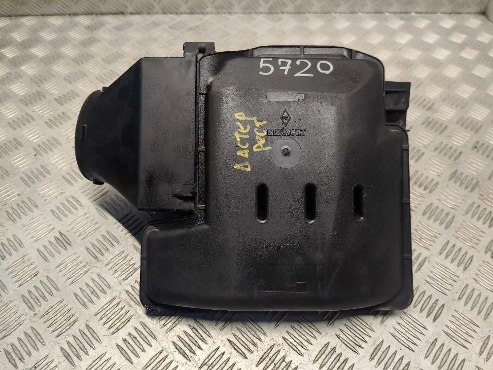 Корпус воздушного фильтра Renault Duster I