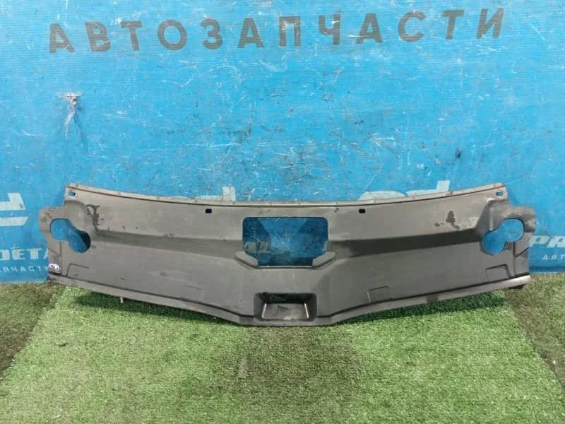 Накладка замка капота Skoda Rapid 2020&gt;