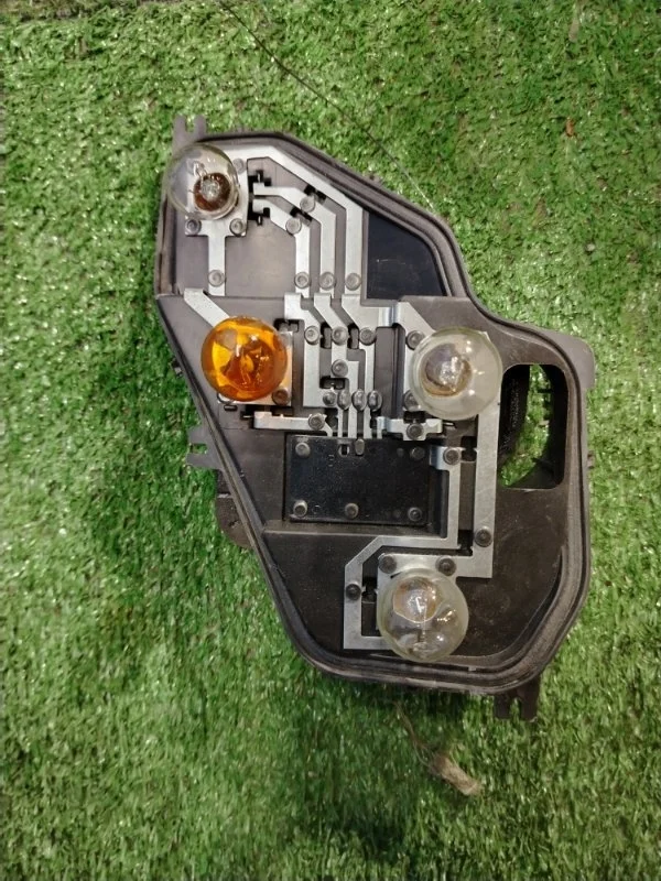 Плата фонаря задняя левая Renault Sandero