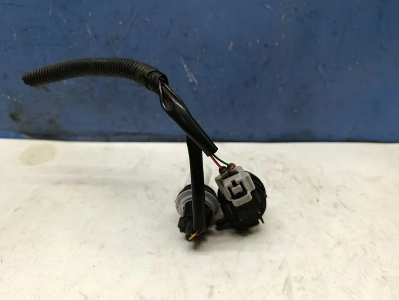 Насос стеклоомывателя Toyota Camry 2015 8533047010 ASV50 2.5 2AR-FE