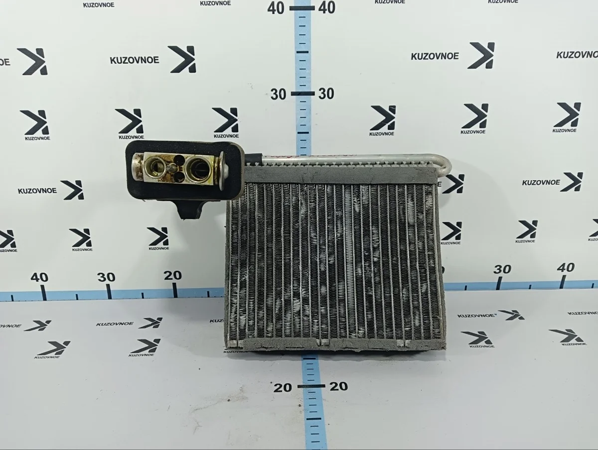 Испаритель кондиционера (радиатор салона) Ford Focus 2015 CB8