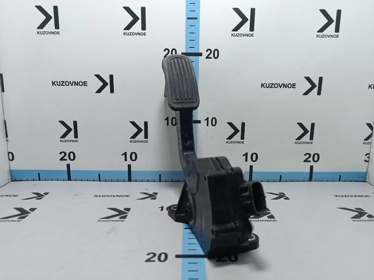 Педаль газа Toyota Rav4 2013 XA40