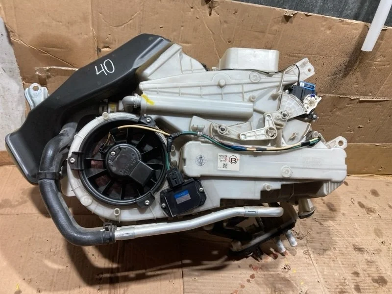 Корпус отопителя Toyota Land Cruiser 2010 8703060030 URJ200 1VD-FTV 4.5, задний