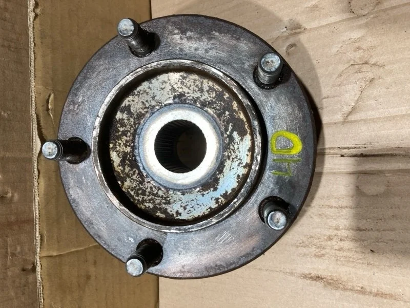 Ступица передняя Toyota Land Cruiser 2010 4350260190 URJ200 1VD-FTV 4.5