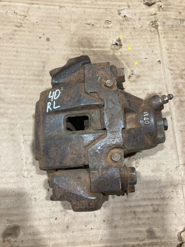 Суппорт тормозной Toyota Land Cruiser 2010 4785060070 URJ200 1VD-FTV 4.5, задний левый