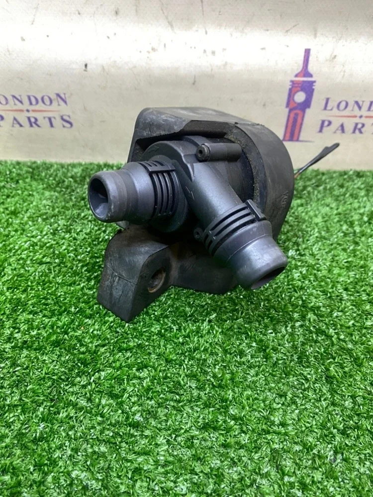 Дополнительная водяная помпа BMW X5 3.0dX E53