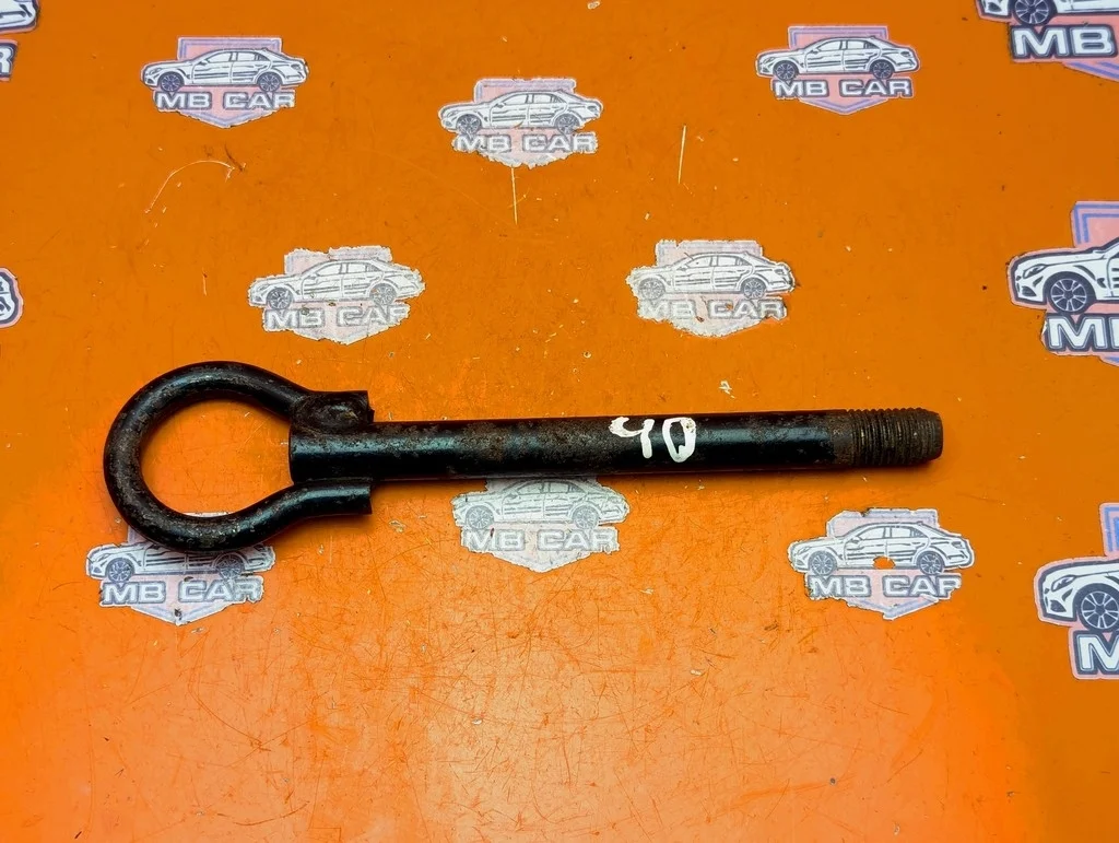 Крюк буксировочный Mercedes-Benz