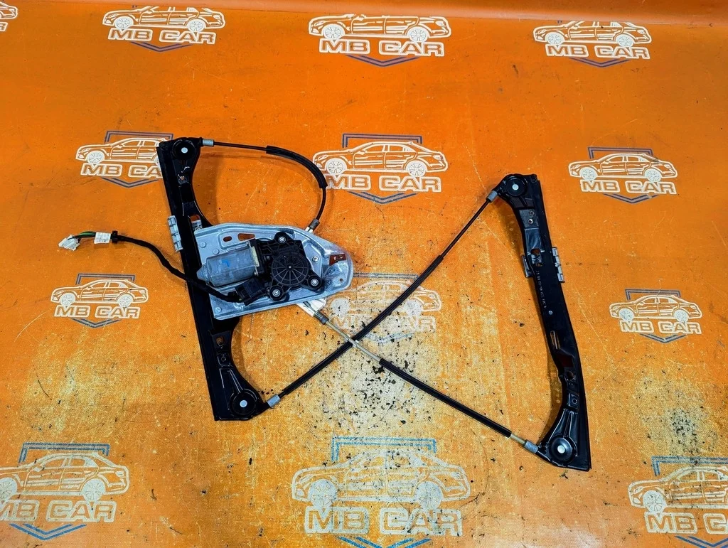 Стеклоподъемник передний левый Mercedes-Benz
