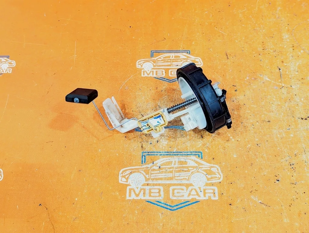 Датчик уровня топлива Mercedes-Benz