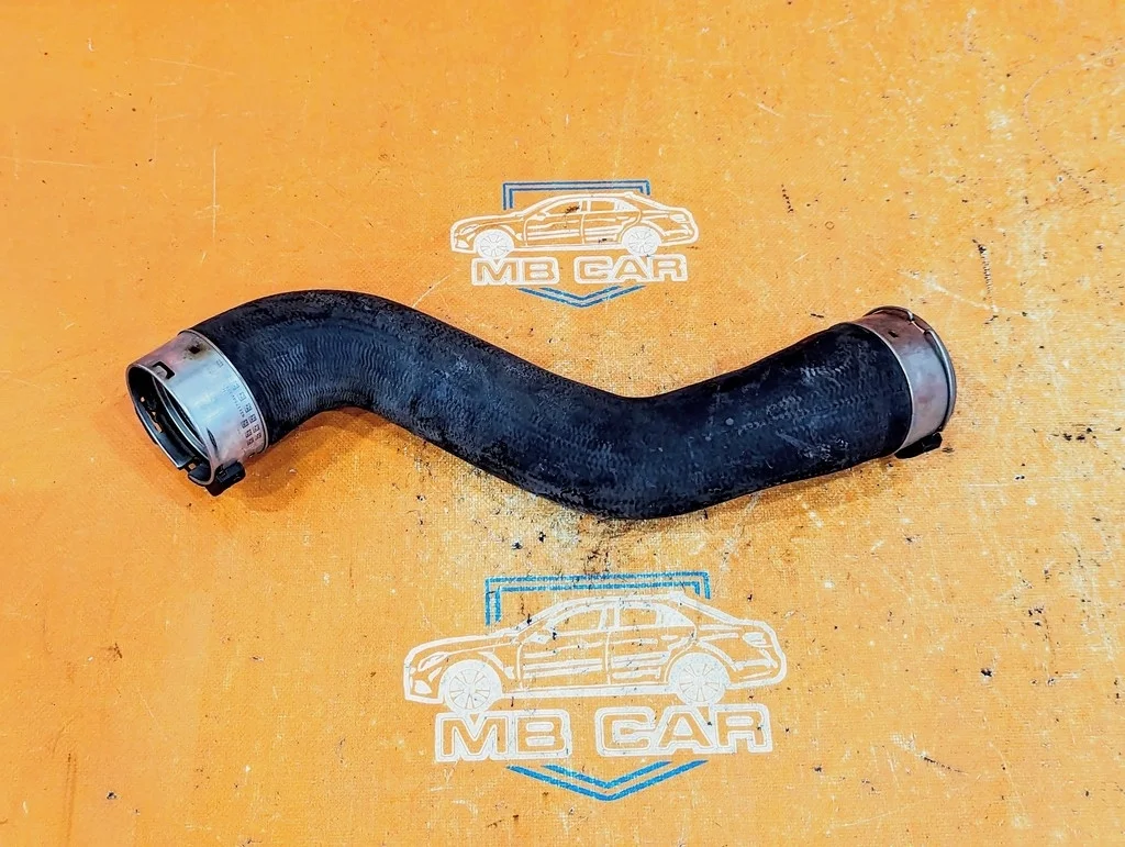 Патрубок интеркулера Mercedes-Benz
