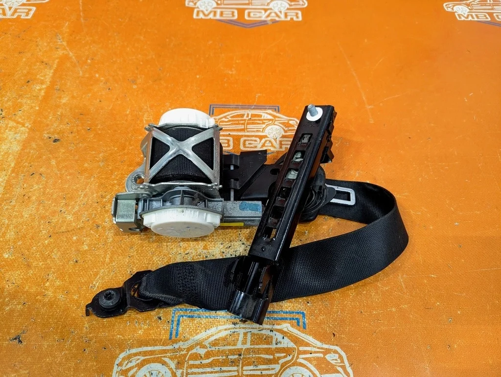 Ремень безопасности передний левый Mercedes-Benz