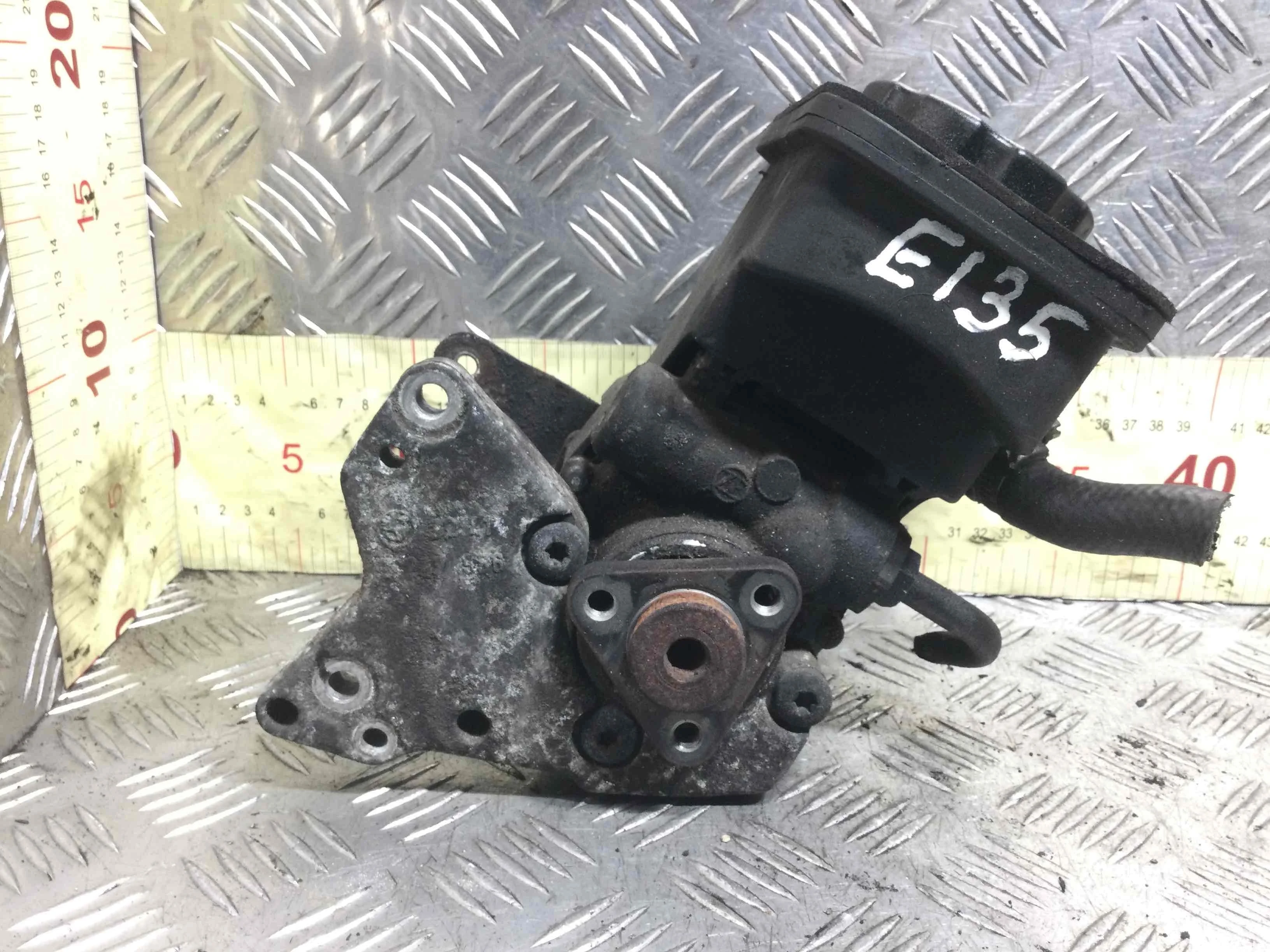 Насос гидроусилителя руля BMW X5 E53 [рестайлинг] (2003-2006) дизель 3.0 TD Автомат Внедорожник